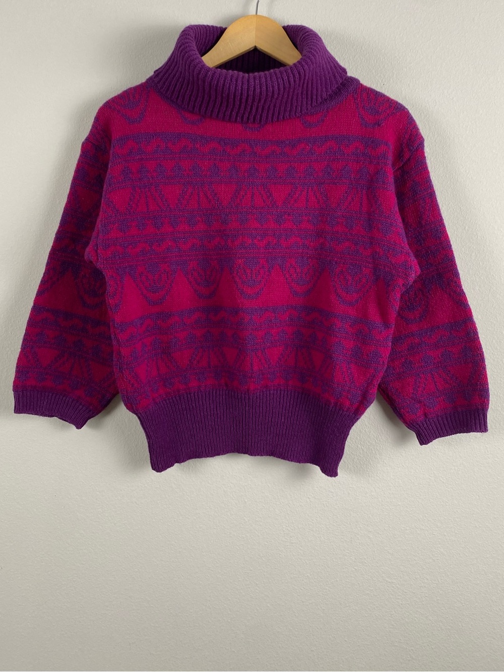 Hunters Run Vintage Shetland Wool Geo Patterned Turtleneck Sweater | 3/4 Sleeves
